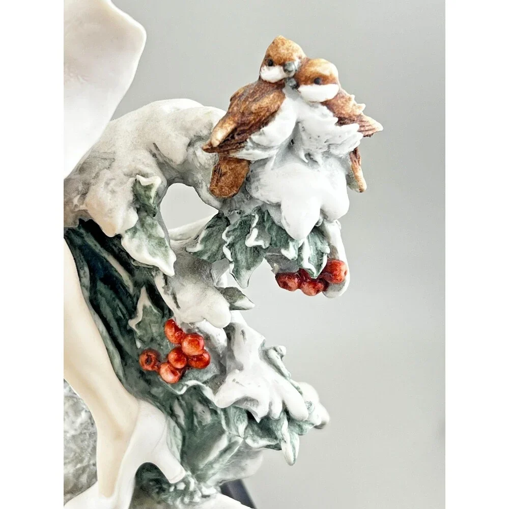 Giuseppe Armani Winter Snowflakes Porcelain Figurine #0235F Signed ITALY EUC Vtg